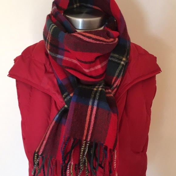 Burberry scarf ♥️💚🖤💙 $ firm solid - Picture 5 of 15
